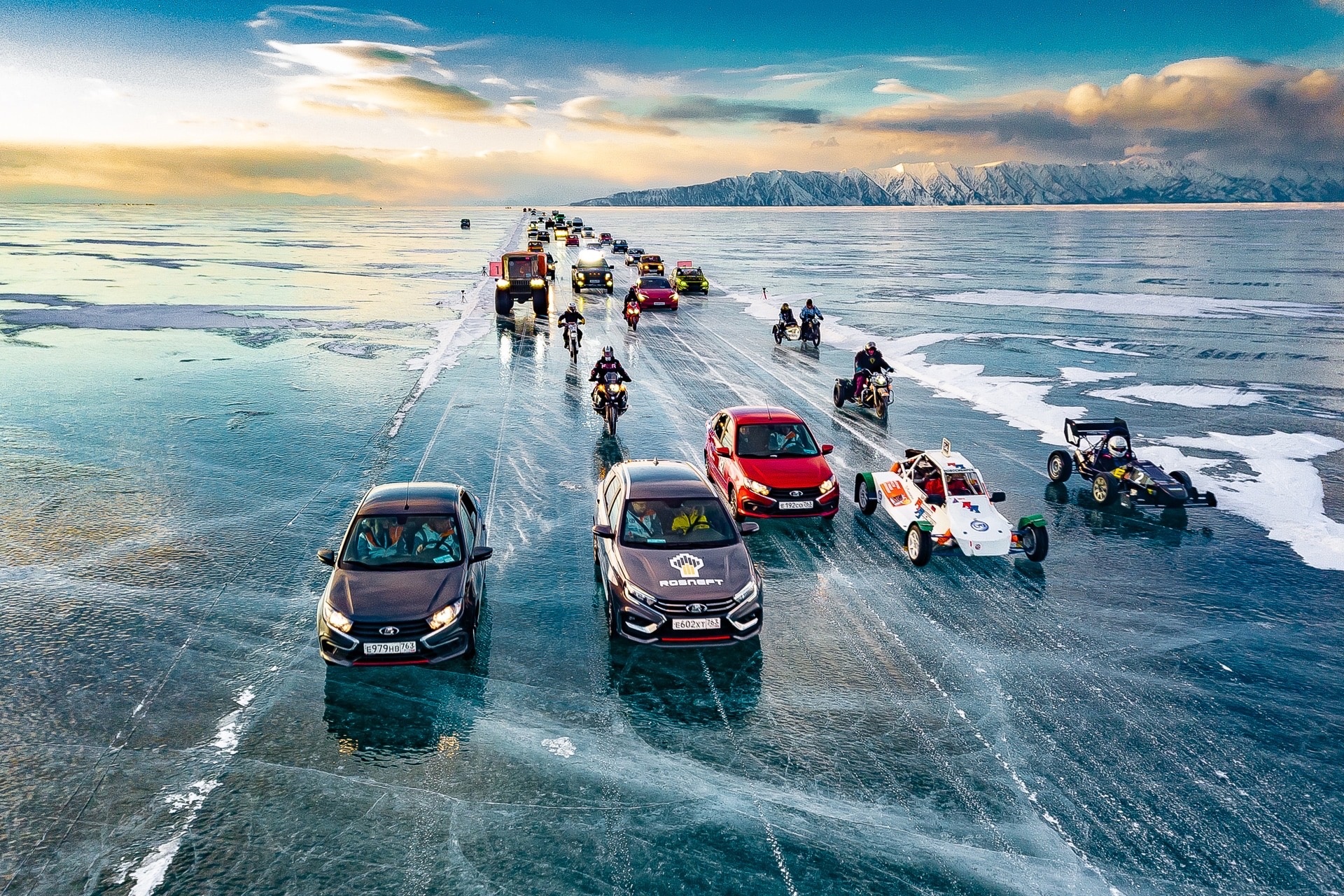 Два прототипа из спортивной линейки LADA прошли испытания льдом Байкала.