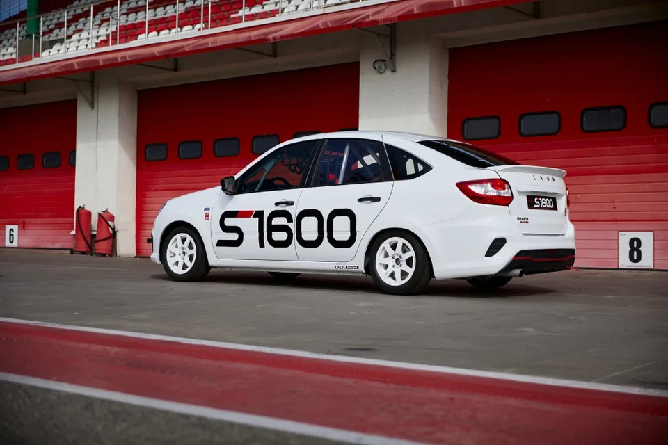 LADA Granta Sport Liftback S1600