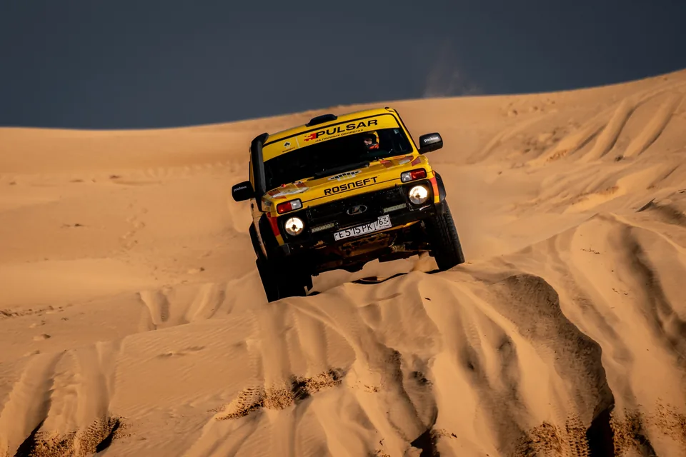 Команда LADA Sport ROSNEFT открыла рейдовый сезон. Команда LADA Sport ROSNEFT открыла рейдовый сезон.