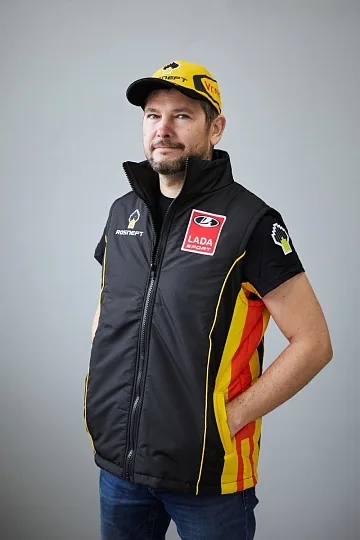Жилет LADA Sport ROSNEFT (коллекция 2022)