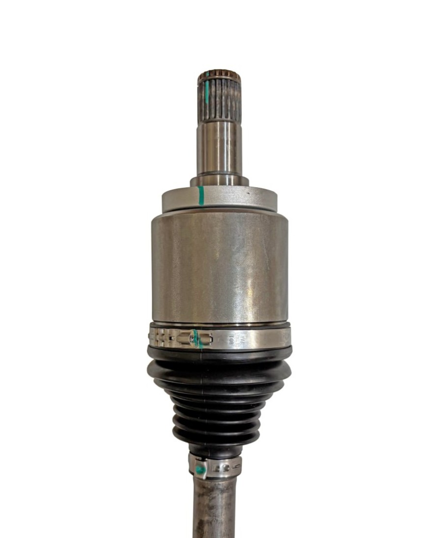 Привод левого переднего колеса в сборе